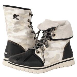 Sorel Sea Salt Camo lightweight fleece lined lace up Snowboots
